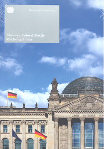 Buch: Der Deutsche Bundestag im Reichstagsgebäude Paperback türkisch)